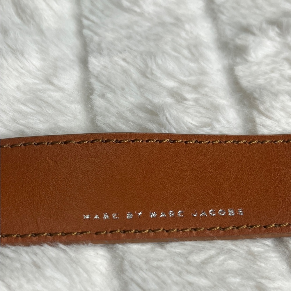 Marc Jacobs Red Croc-Embossed Leather Bracelet - Picture 3 of 4